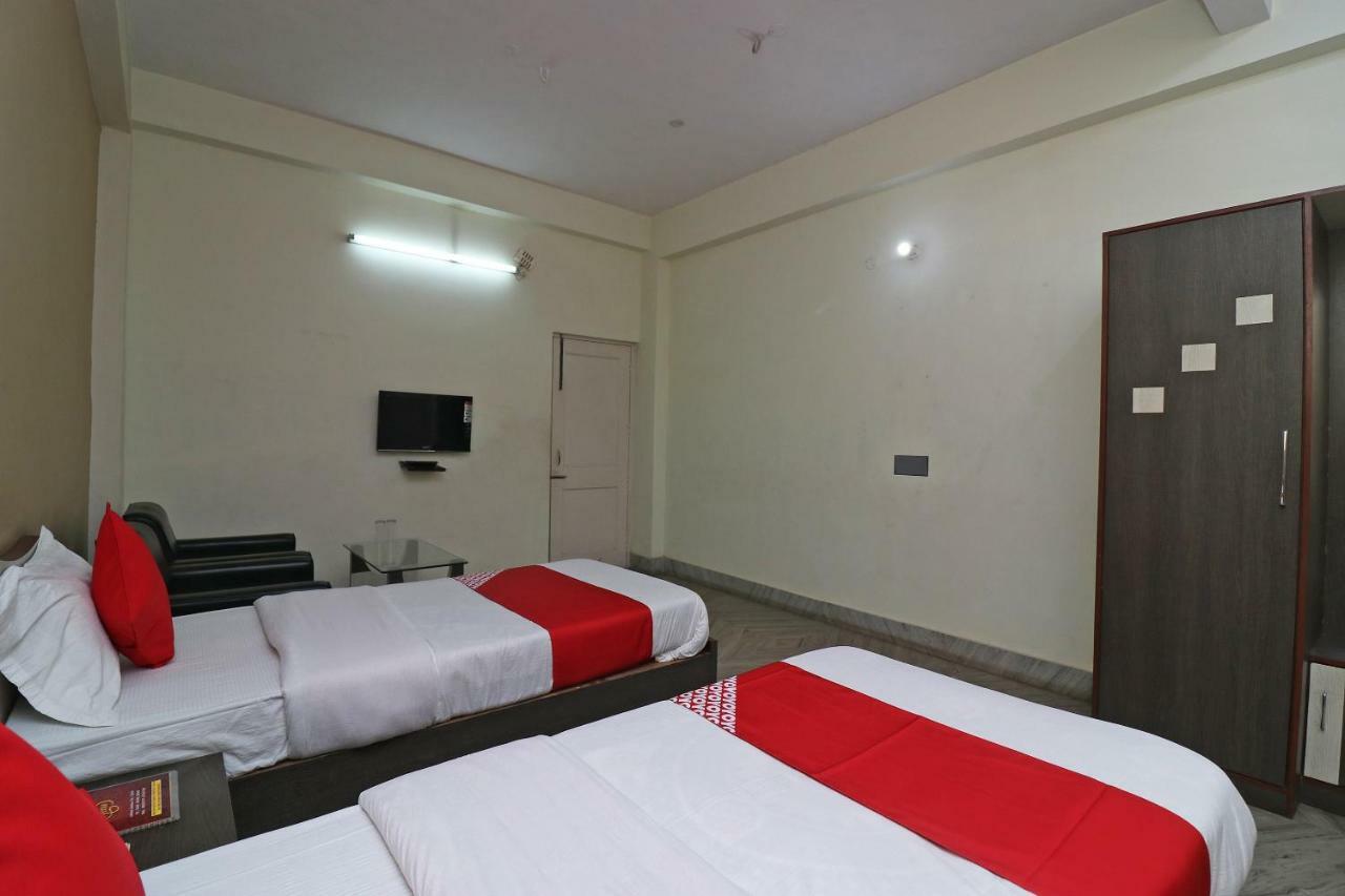 Oyo 37989 Hotel Debarshi Bānkura Zewnętrze zdjęcie