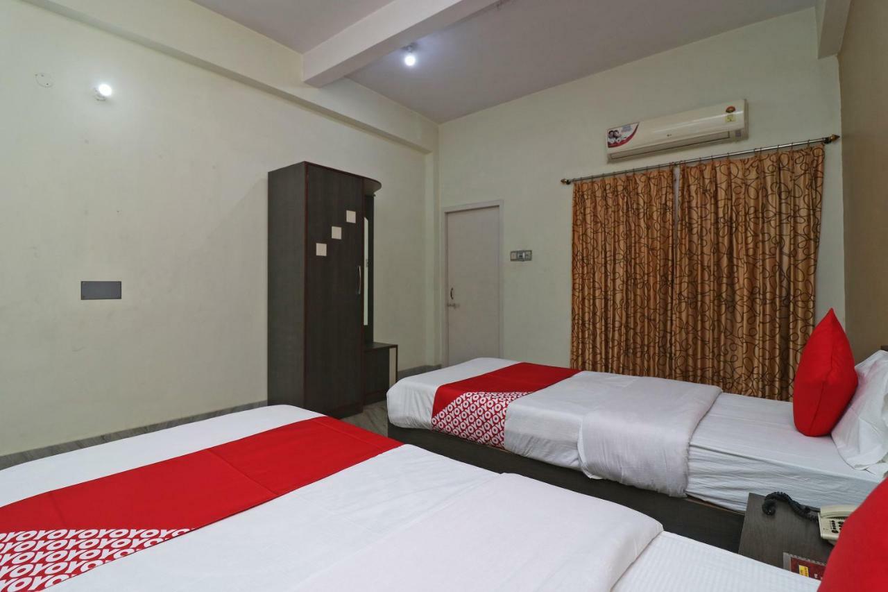 Oyo 37989 Hotel Debarshi Bānkura Zewnętrze zdjęcie