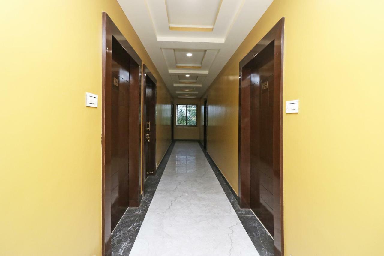 Oyo 37989 Hotel Debarshi Bānkura Zewnętrze zdjęcie