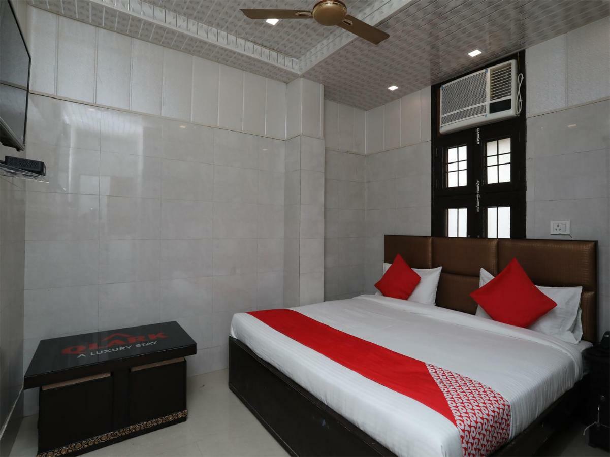 Oyo 37989 Hotel Debarshi Bānkura Zewnętrze zdjęcie